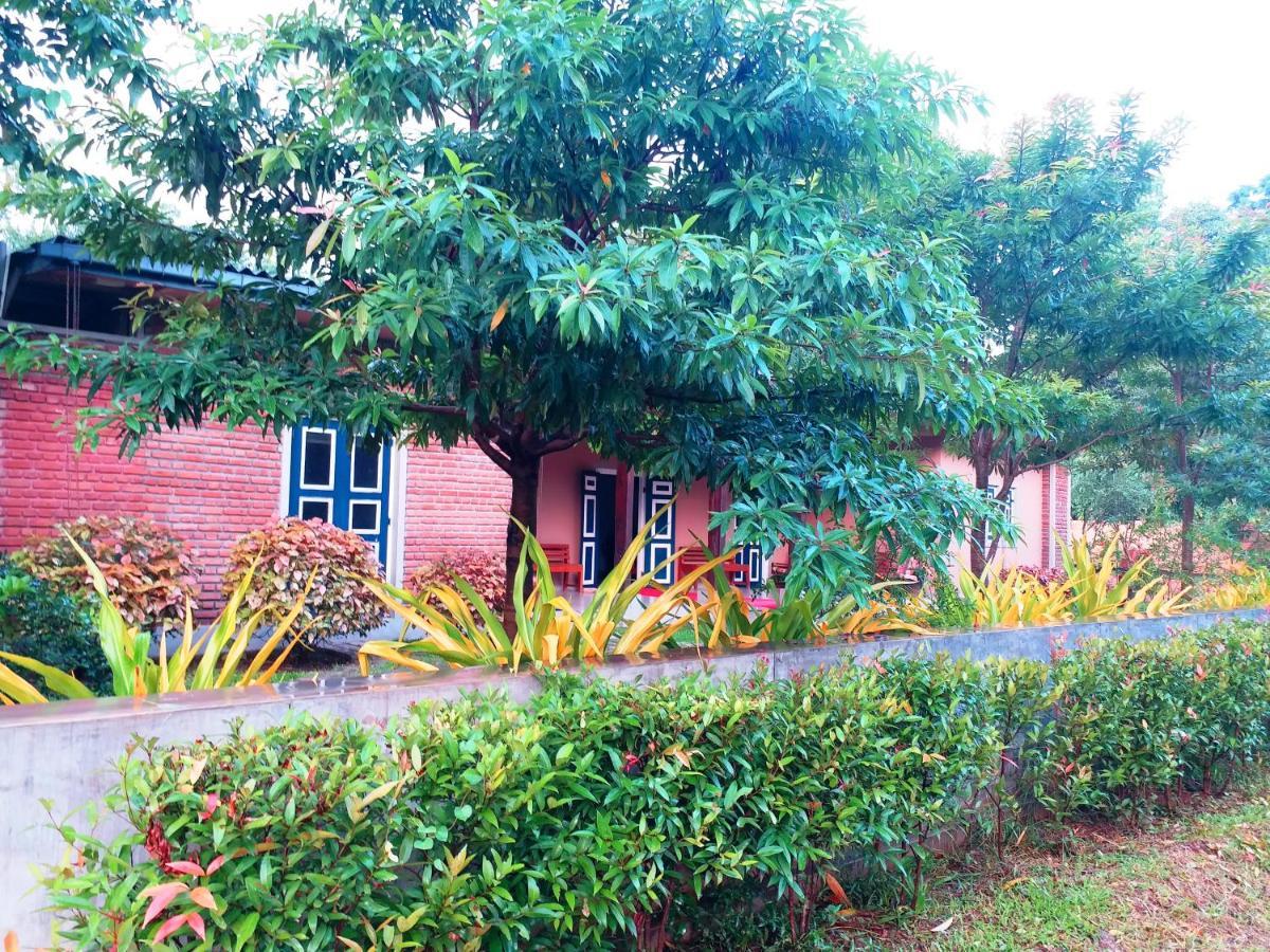 Honey Tree Polonnaruwa Hotel Exterior photo